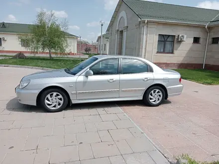 Hyundai Sonata 2005 года за 2 800 000 тг. в Шымкент – фото 4