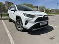 Toyota RAV4 2019 года за 17 300 000 тг. в Астана