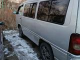 SsangYong Istana 1999 года за 2 800 000 тг. в Усть-Каменогорск – фото 3