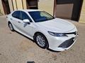 Toyota Camry 2020 года за 16 800 000 тг. в Атырау – фото 3