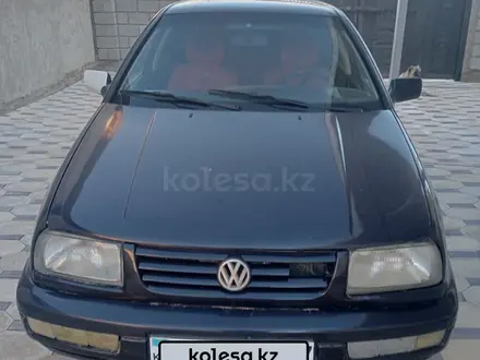 Volkswagen Vento 1997 года за 1 500 000 тг. в Шымкент