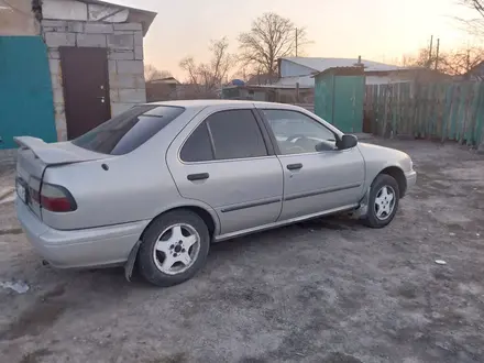 Nissan Sunny 1996 года за 1 500 000 тг. в Семей – фото 3