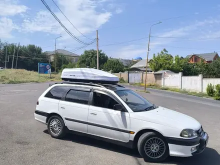 Toyota Caldina 1998 года за 2 700 000 тг. в Астана – фото 2