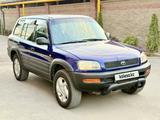 Toyota RAV4 1996 годаүшін3 850 000 тг. в Алматы