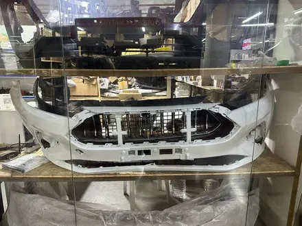 Передний бампер за 75 000 тг. в Алматы