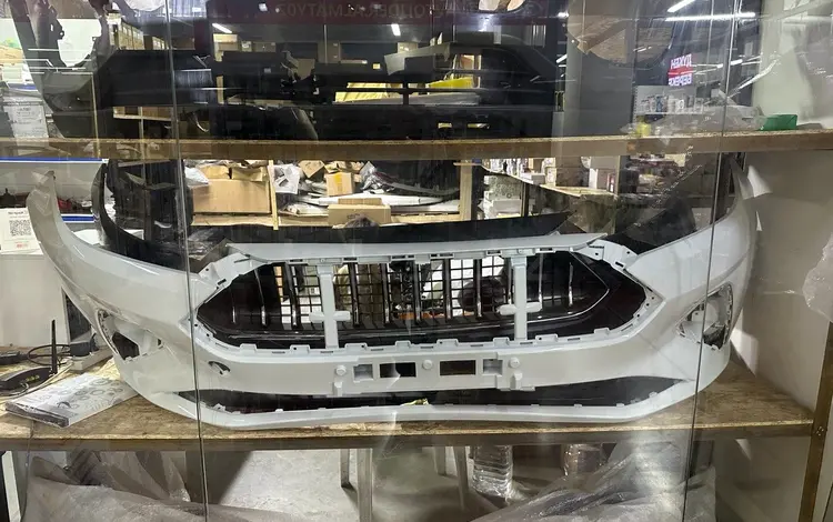 Передний бампер за 75 000 тг. в Алматы