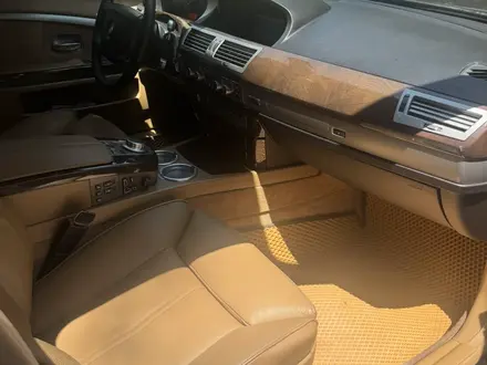 BMW 750 2005 года за 6 000 000 тг. в Алматы – фото 16