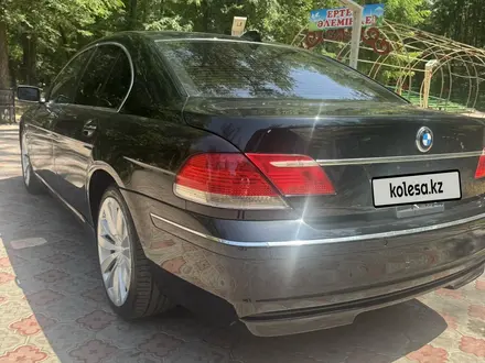 BMW 750 2005 года за 6 000 000 тг. в Алматы – фото 8