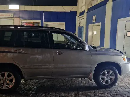 Toyota Highlander 2004 года за 7 300 000 тг. в Караганда – фото 16