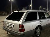 Mercedes-Benz E 250 1991 годаүшін1 450 000 тг. в Уральск – фото 2