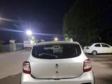Renault Sandero 2015 года за 1 600 000 тг. в Алматы – фото 4