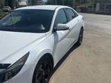 Hyundai Elantra 2021 года за 8 100 000 тг. в Алматы – фото 3
