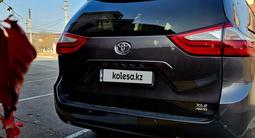 Toyota Sienna 2017 годаfor14 100 000 тг. в Актау – фото 4
