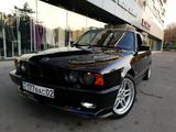 Бампер M — Tech для BMW E34 5 Series за 55 000 тг. в Алматы – фото 3