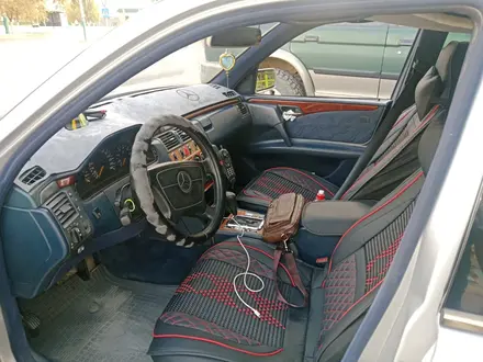 Mercedes-Benz E 280 1998 года за 2 600 000 тг. в Кызылорда – фото 4
