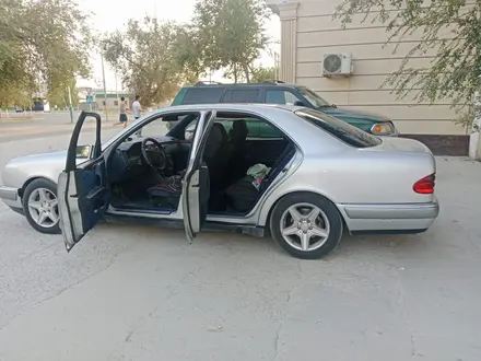 Mercedes-Benz E 280 1998 года за 2 600 000 тг. в Кызылорда – фото 5