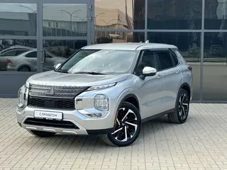 Mitsubishi Outlander, 2022