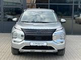 Mitsubishi Outlander 2022 годаүшін11 900 000 тг. в Уральск – фото 2