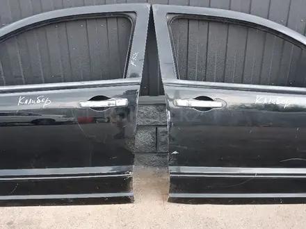 Дверь стеклоподъёмник Dodge Caliber за 80 000 тг. в Алматы