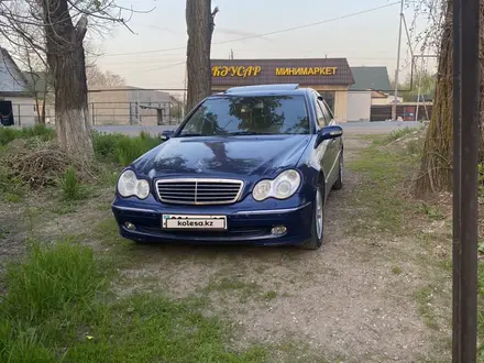 Mercedes-Benz C 320 2002 годаүшін4 000 000 тг. в Алматы – фото 2