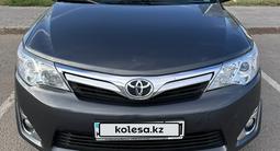 Toyota Camry 2013 годаүшін7 700 000 тг. в Астана – фото 2