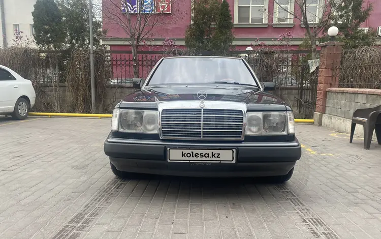 Mercedes-Benz E 200 1990 годаүшін2 500 000 тг. в Алматы