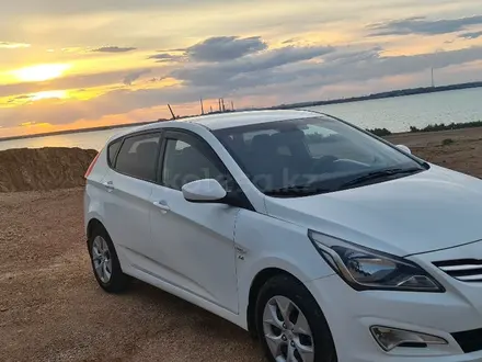 Hyundai Solaris 2015 года за 5 300 000 тг. в Балхаш – фото 3