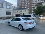 Toyota Camry 2019 годаfor7 000 000 тг. в Актау – фото 3