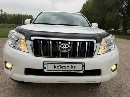Toyota Land Cruiser Prado 2011 года за 14 000 000 тг. в Алматы – фото 16