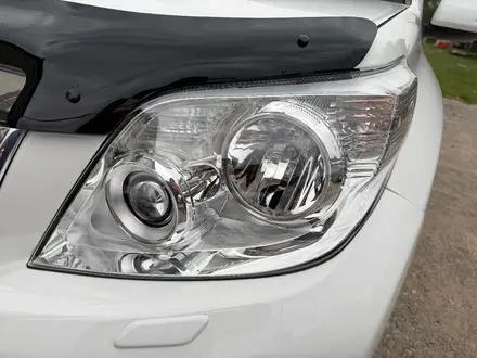 Toyota Land Cruiser Prado 2011 года за 14 000 000 тг. в Алматы – фото 31