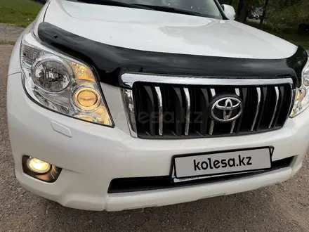 Toyota Land Cruiser Prado 2011 года за 14 000 000 тг. в Алматы – фото 9