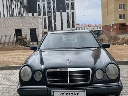 Mercedes-Benz E 280 1996 года за 2 300 000 тг. в Уральск