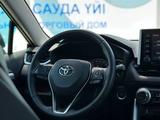 Toyota RAV4 2021 года за 15 937 987 тг. в Усть-Каменогорск – фото 3