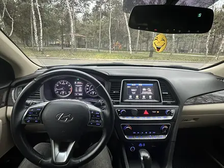 Hyundai Sonata 2017 года за 9 300 000 тг. в Алматы – фото 14