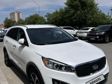 Kia Sorento 2016 года за 11 000 000 тг. в Атырау – фото 2