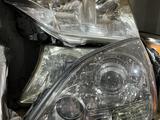 Передние фары Toyota Lexus за 111 001 тг. в Костанай