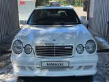 Mercedes-Benz E 230 1997 года за 2 000 000 тг. в Тараз – фото 2