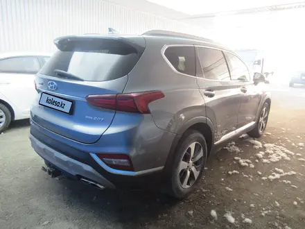 Hyundai Santa Fe 2019 года за 11 042 000 тг. в Актобе – фото 4