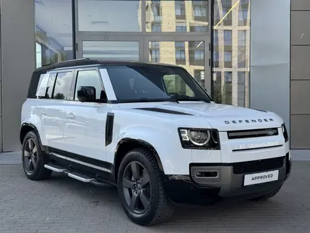 Land Rover Defender 2025 года за 65 200 000 тг. в Алматы – фото 3