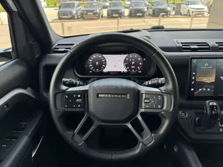 Land Rover Defender 2025 года за 65 200 000 тг. в Алматы – фото 14
