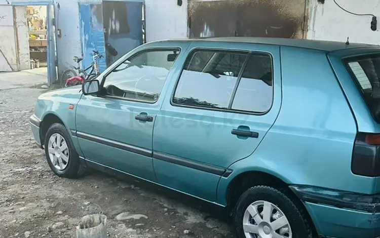 Volkswagen Golf 1993 годаүшін1 100 000 тг. в Тараз