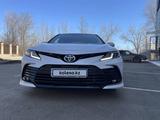 Toyota Camry 2021 годаүшін13 400 000 тг. в Атырау