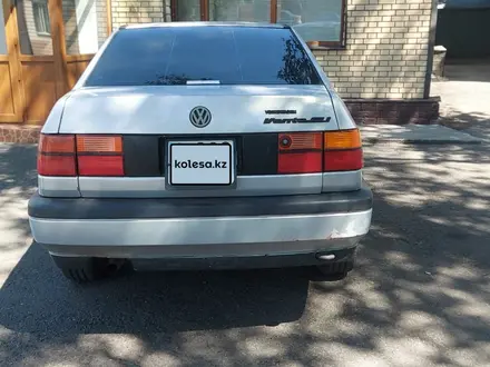 Volkswagen Vento 1993 года за 1 550 000 тг. в Талдыкорган – фото 3