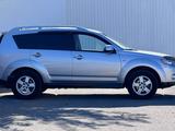 Mitsubishi Outlander 2008 годаүшін5 590 000 тг. в Караганда – фото 4