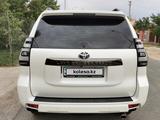 Toyota Land Cruiser Prado 2022 года за 37 000 000 тг. в Атырау – фото 2