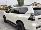 Toyota Land Cruiser Prado 2022 года за 37 000 000 тг. в Атырау – фото 3