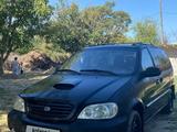 Kia Carnival 2002 года за 1 500 000 тг. в Шымкент