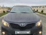 Toyota Camry 2010 года за 6 000 000 тг. в Актау – фото 2