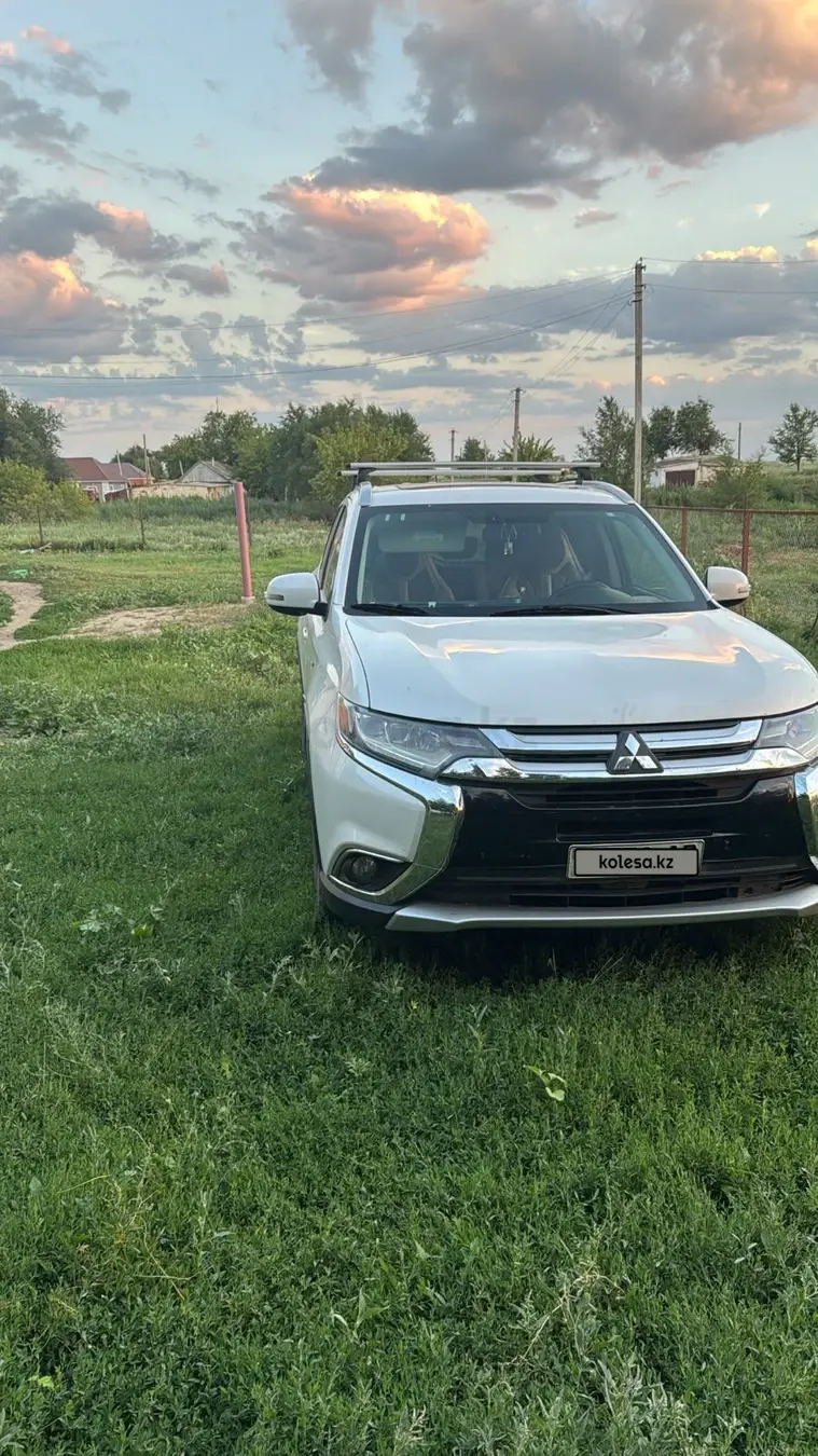 Mitsubishi Outlander, 2016