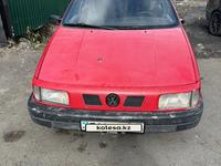 Volkswagen Passat 1991 годаfor1 250 000 тг. в Усть-Каменогорск